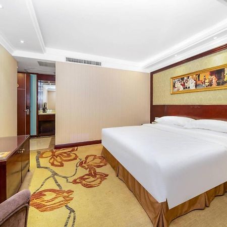 Vienna Hotel Dongguan Houjie Exhibition Center Luaran gambar