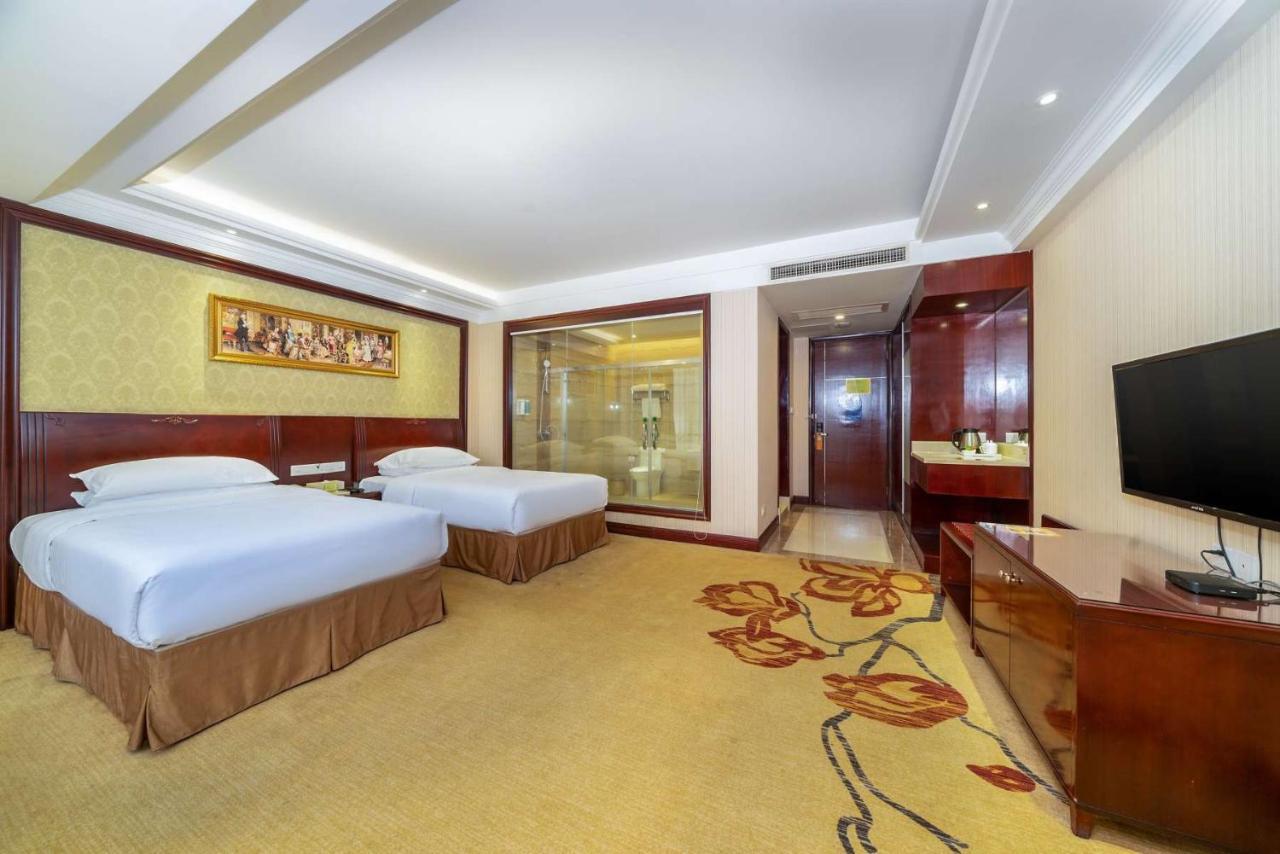 Vienna Hotel Dongguan Houjie Exhibition Center Luaran gambar