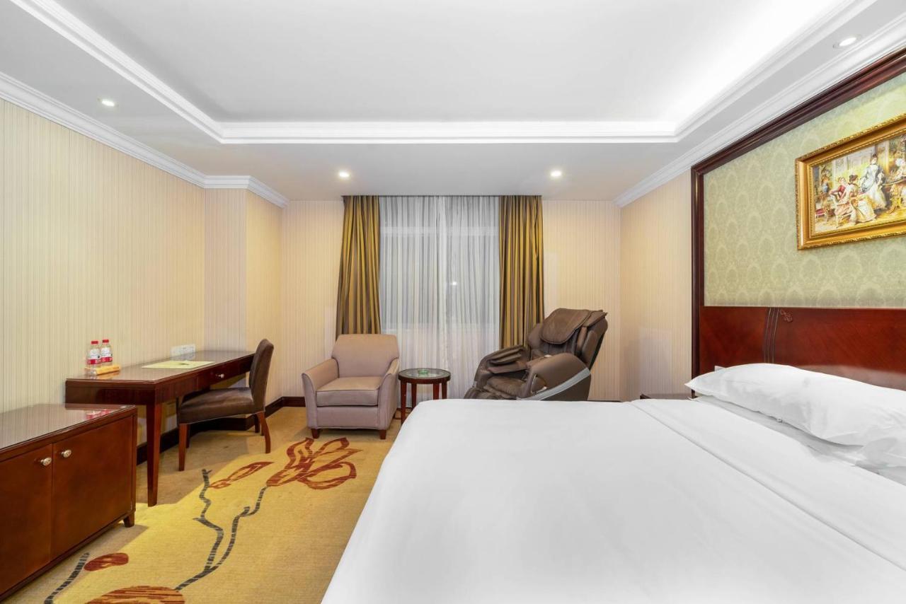 Vienna Hotel Dongguan Houjie Exhibition Center Luaran gambar