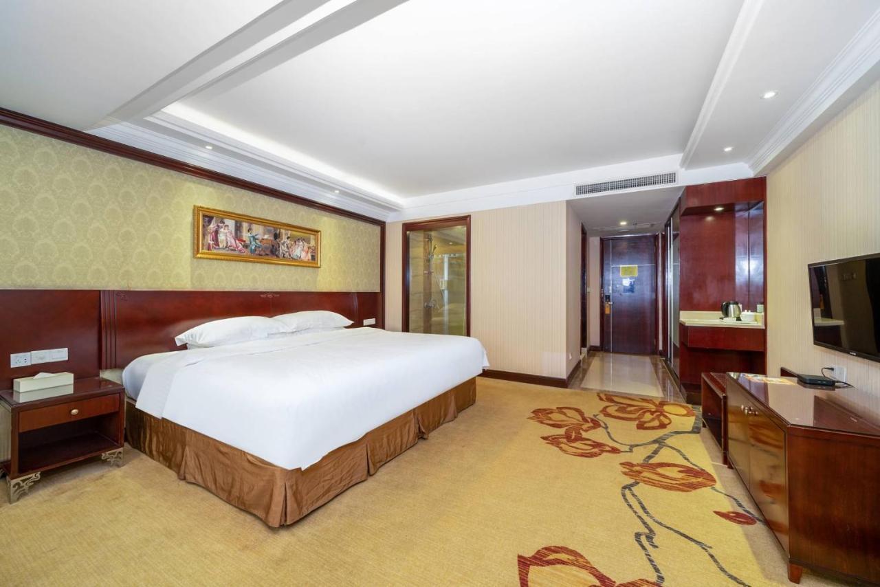 Vienna Hotel Dongguan Houjie Exhibition Center Luaran gambar