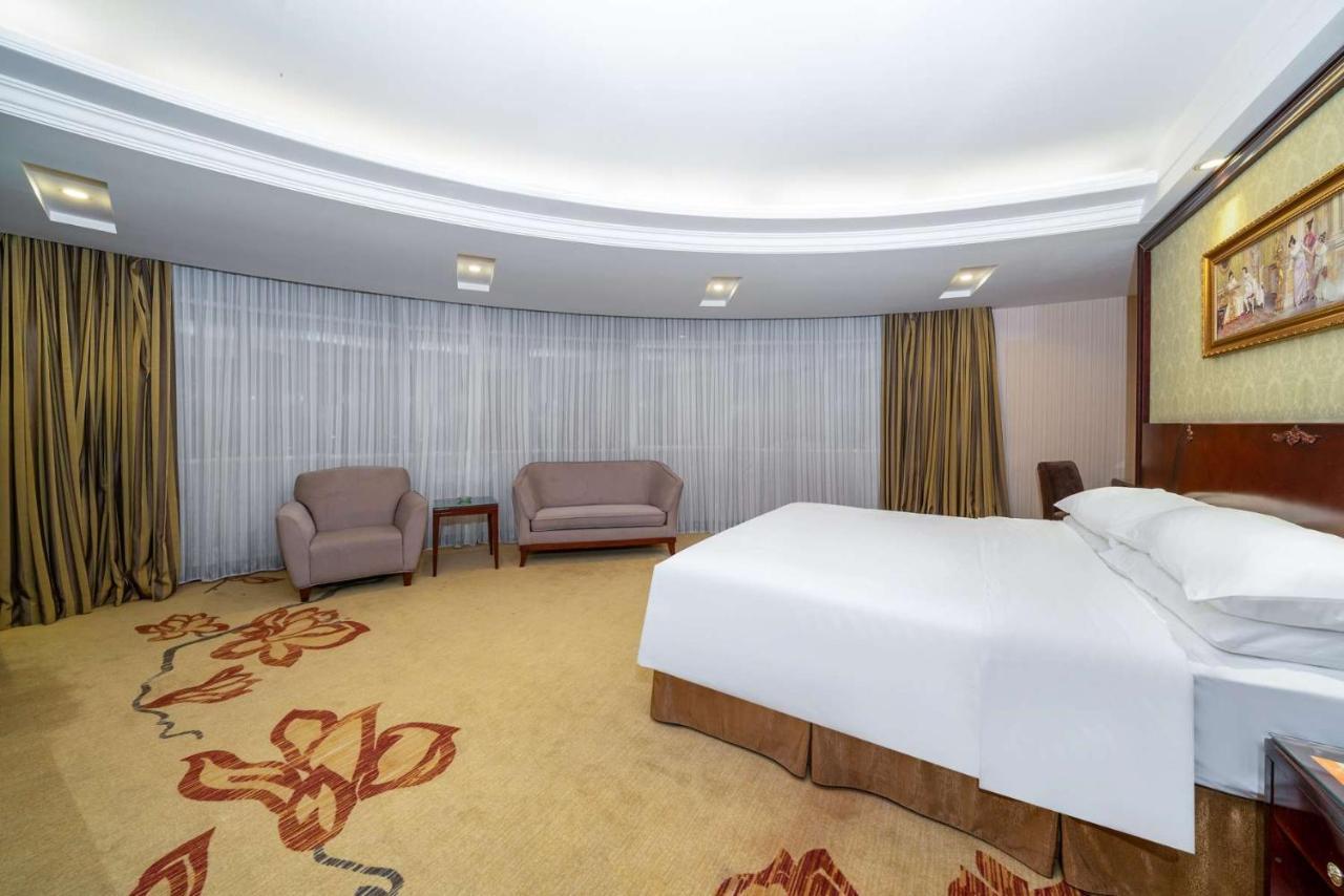 Vienna Hotel Dongguan Houjie Exhibition Center Luaran gambar