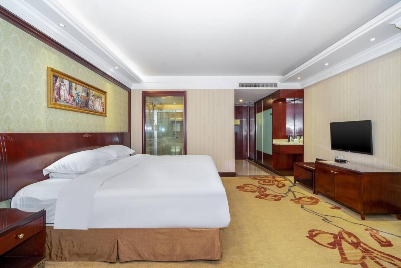 Vienna Hotel Dongguan Houjie Exhibition Center Luaran gambar