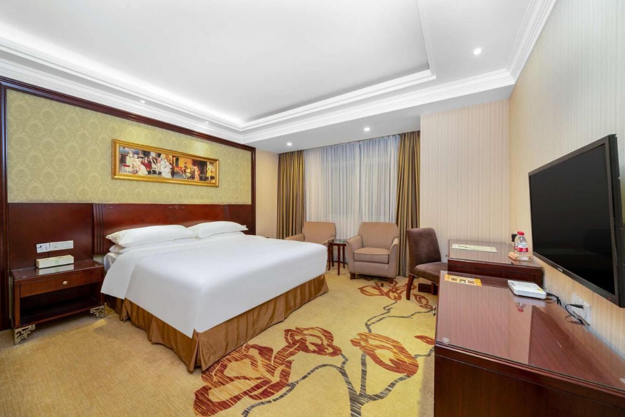 Vienna Hotel Dongguan Houjie Exhibition Center Luaran gambar