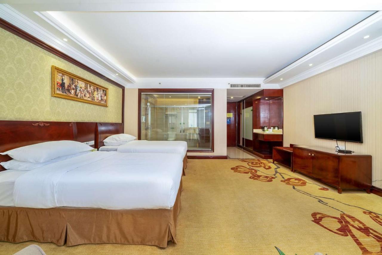 Vienna Hotel Dongguan Houjie Exhibition Center Luaran gambar