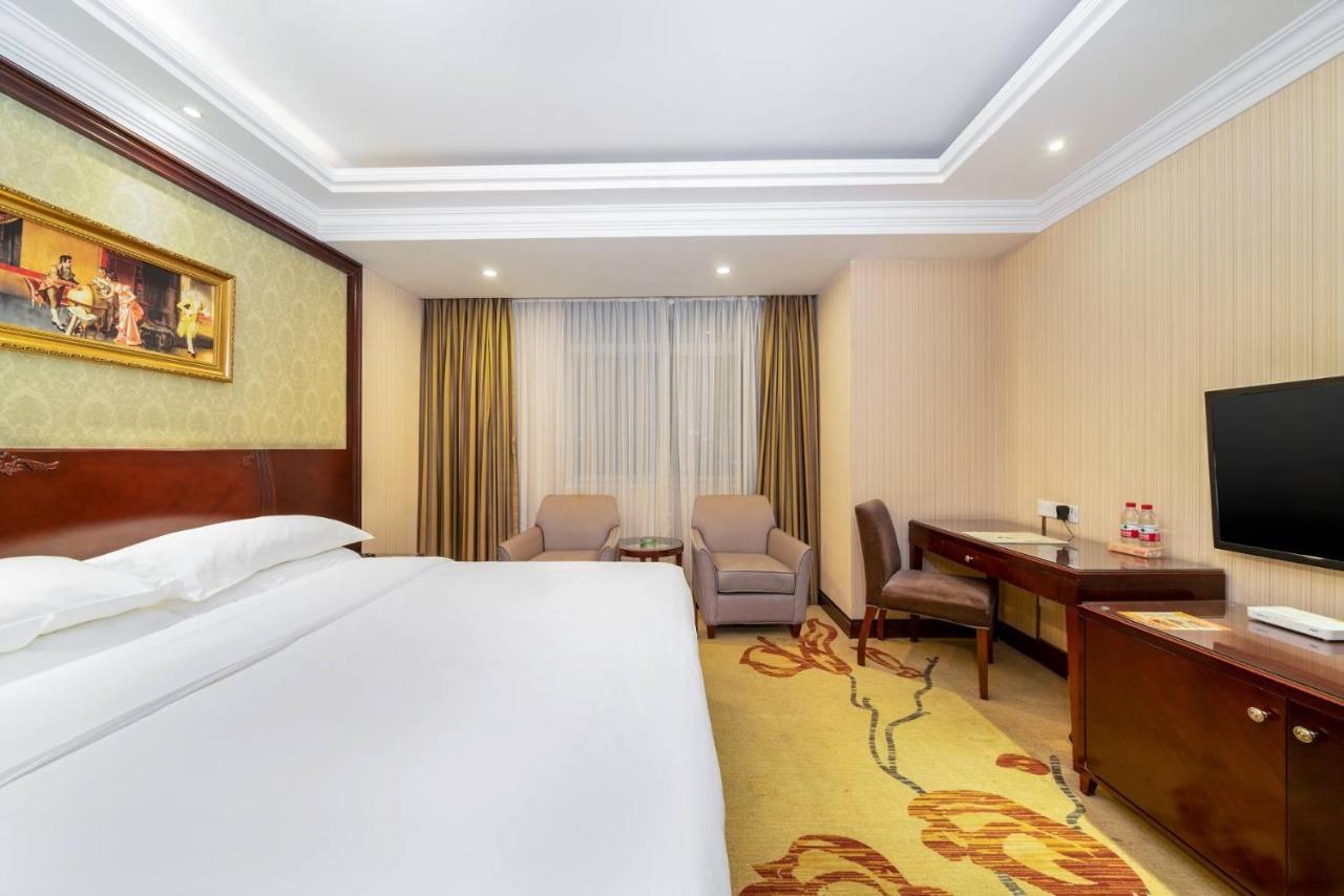 Vienna Hotel Dongguan Houjie Exhibition Center Luaran gambar