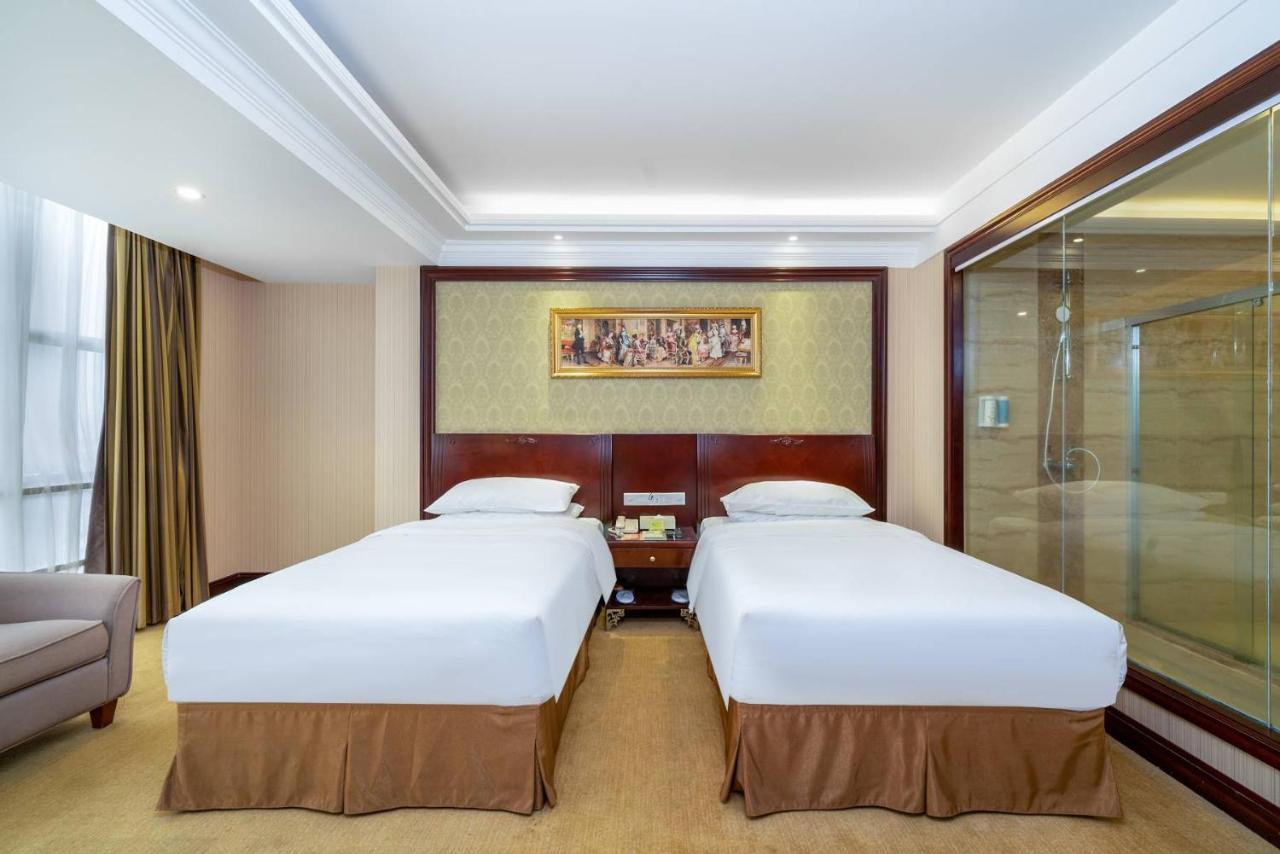 Vienna Hotel Dongguan Houjie Exhibition Center Luaran gambar