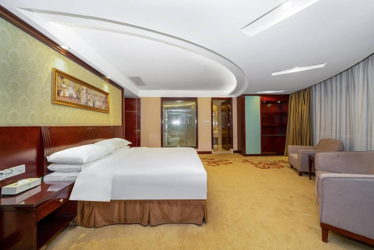 Vienna Hotel Dongguan Houjie Exhibition Center Luaran gambar